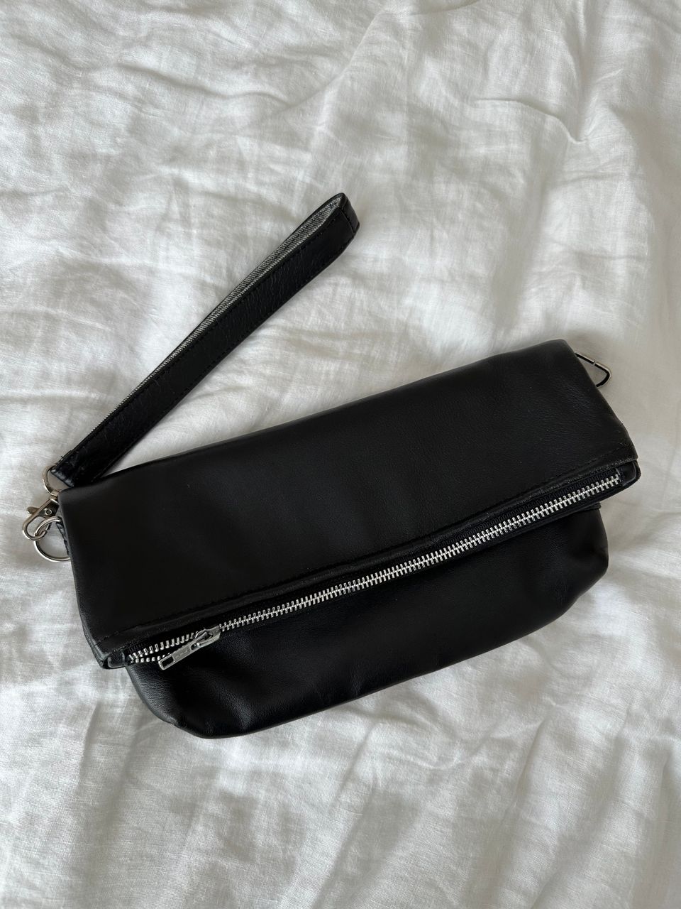 Ervin Latimer Sally clutch