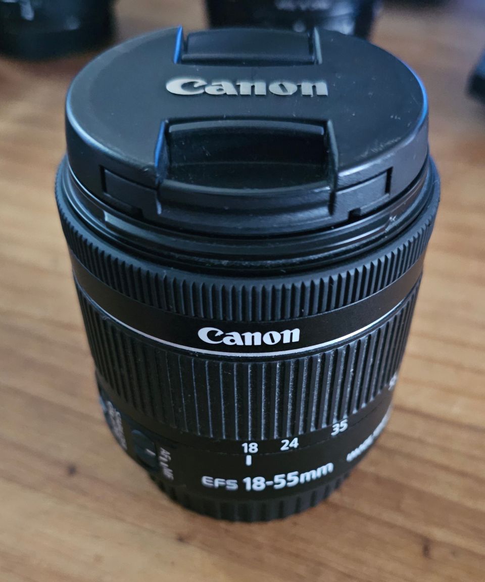 Canon ef-s 18-55mm is stm