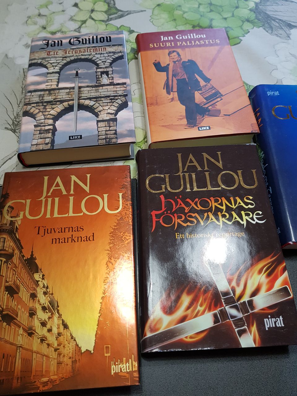 Jan Guillou x 6