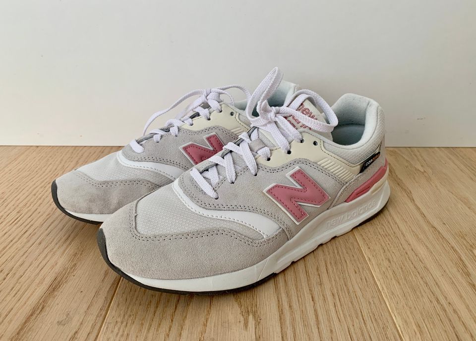 New Balance 997H