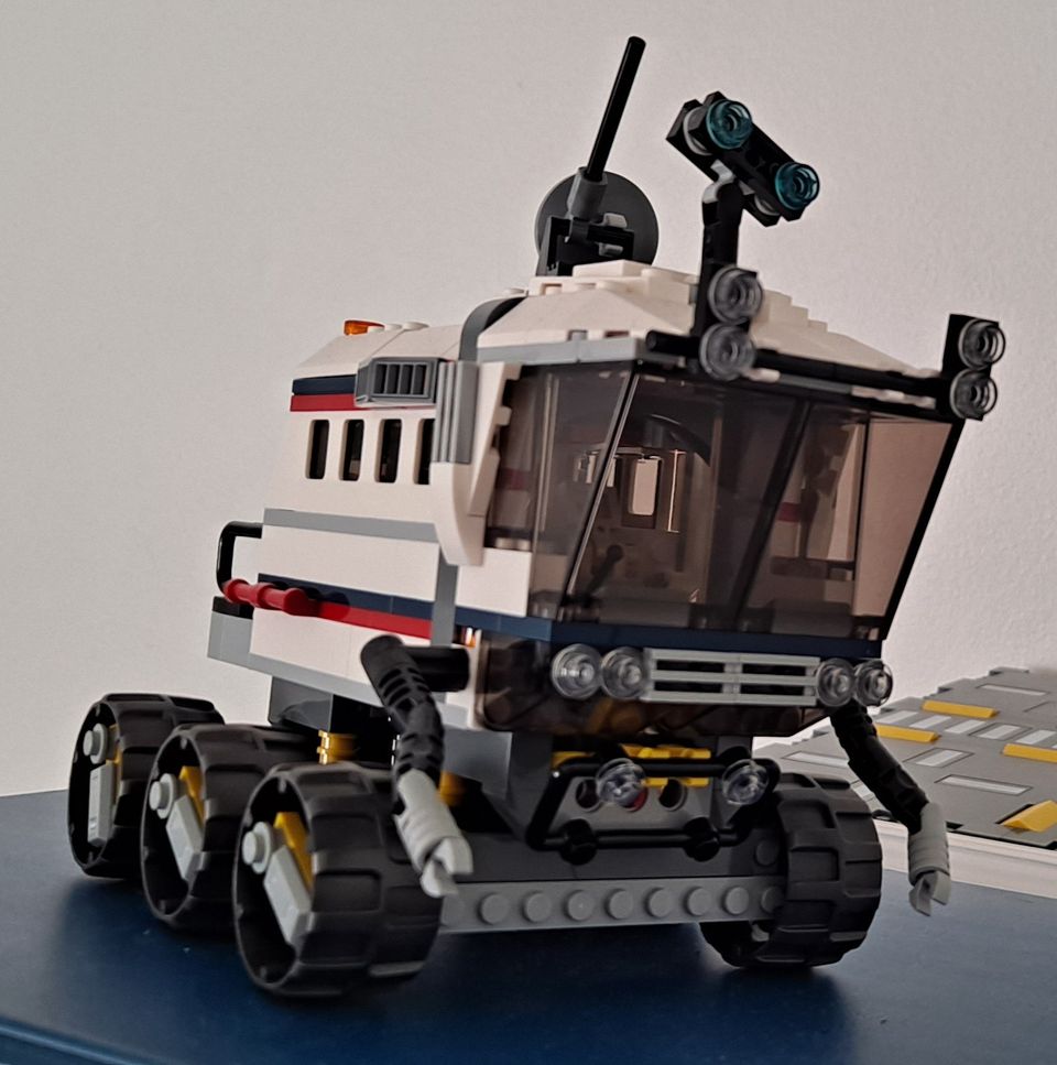 Lego mars rover