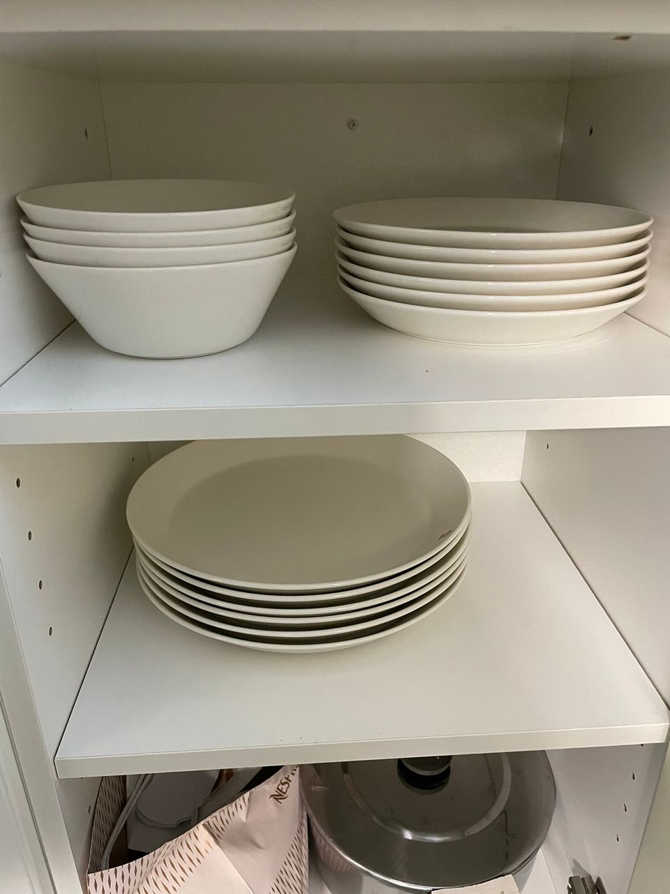 Myydään Iittala astiat