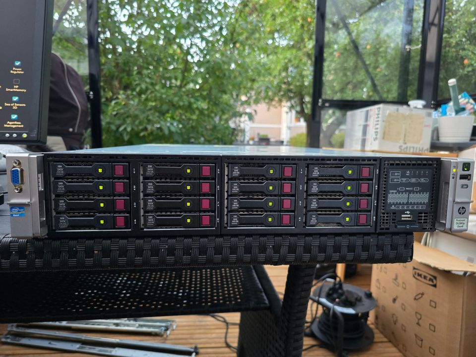 HPE Proliant DL380p Gen8 2U räkkipalvelin