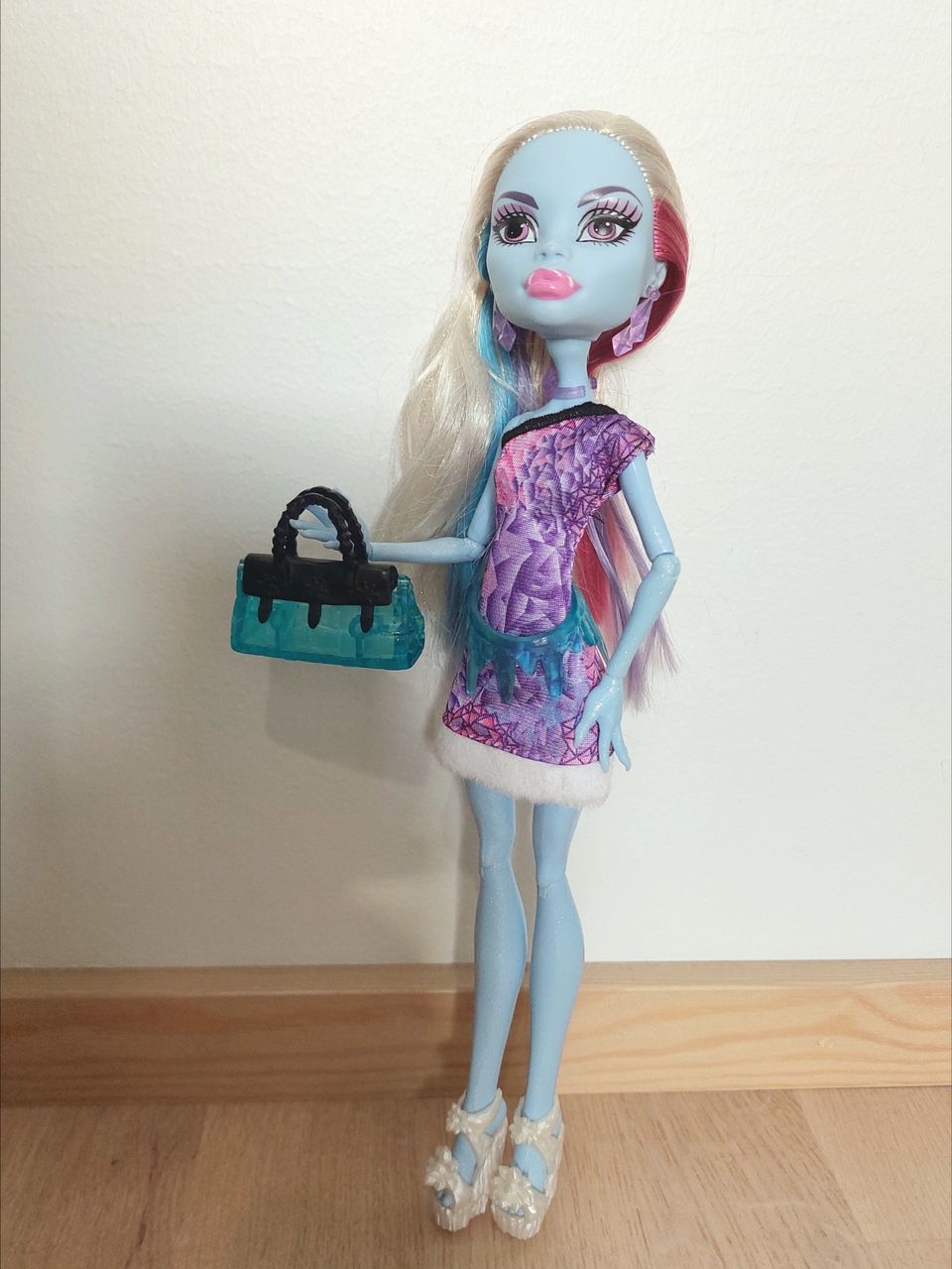 Monster High Abbey Bominable (Scaris, City of Frights)