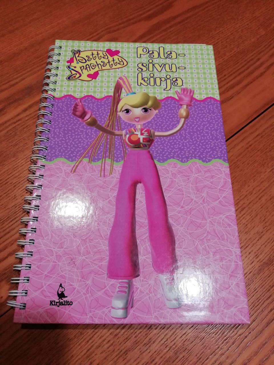 Betty Spaghetty Pala-sivu-kirja (2001)