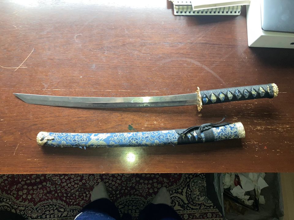 Lyhyt Katana