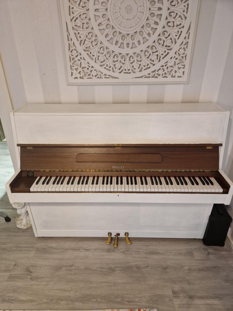 Hellas Piano