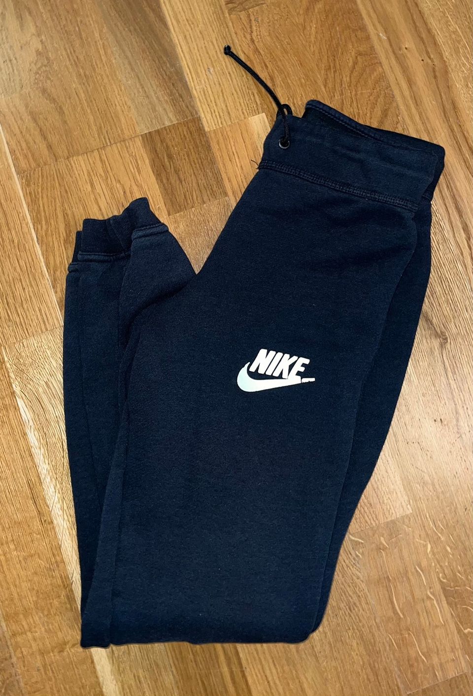 Nike housut xs/s koko