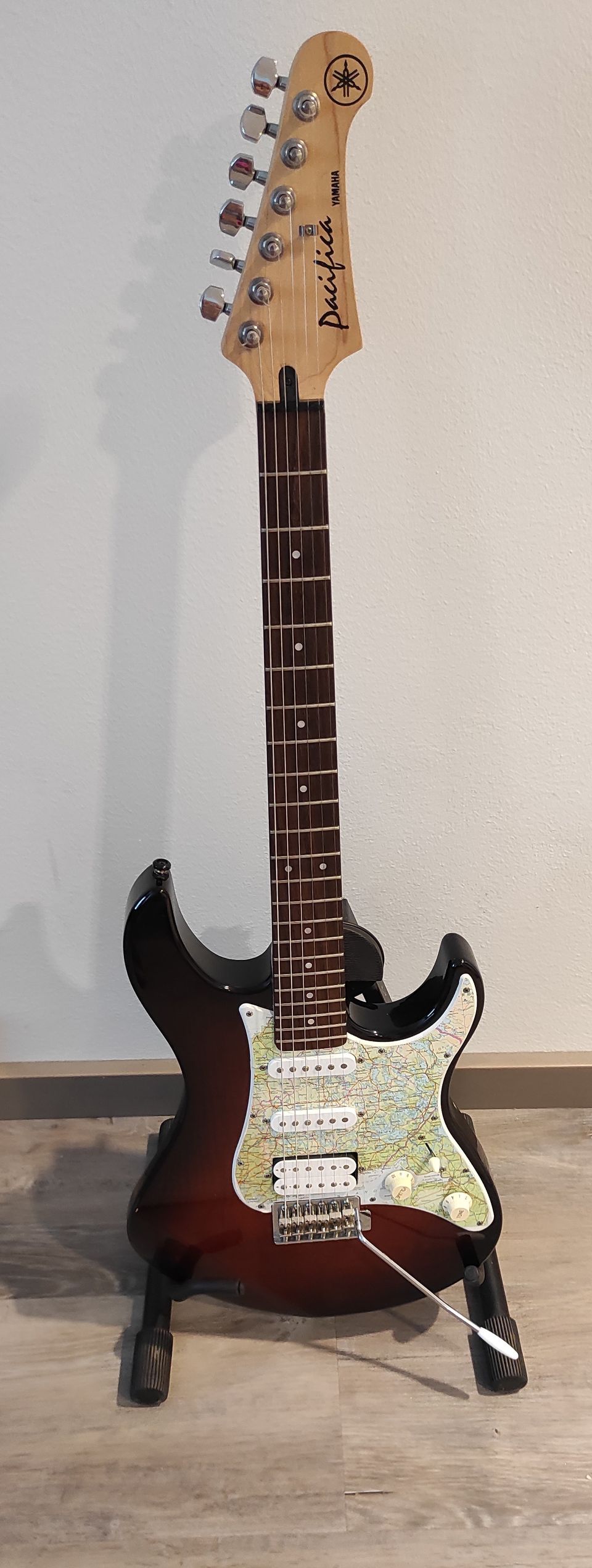 Yamaha Pacifica Pac112J