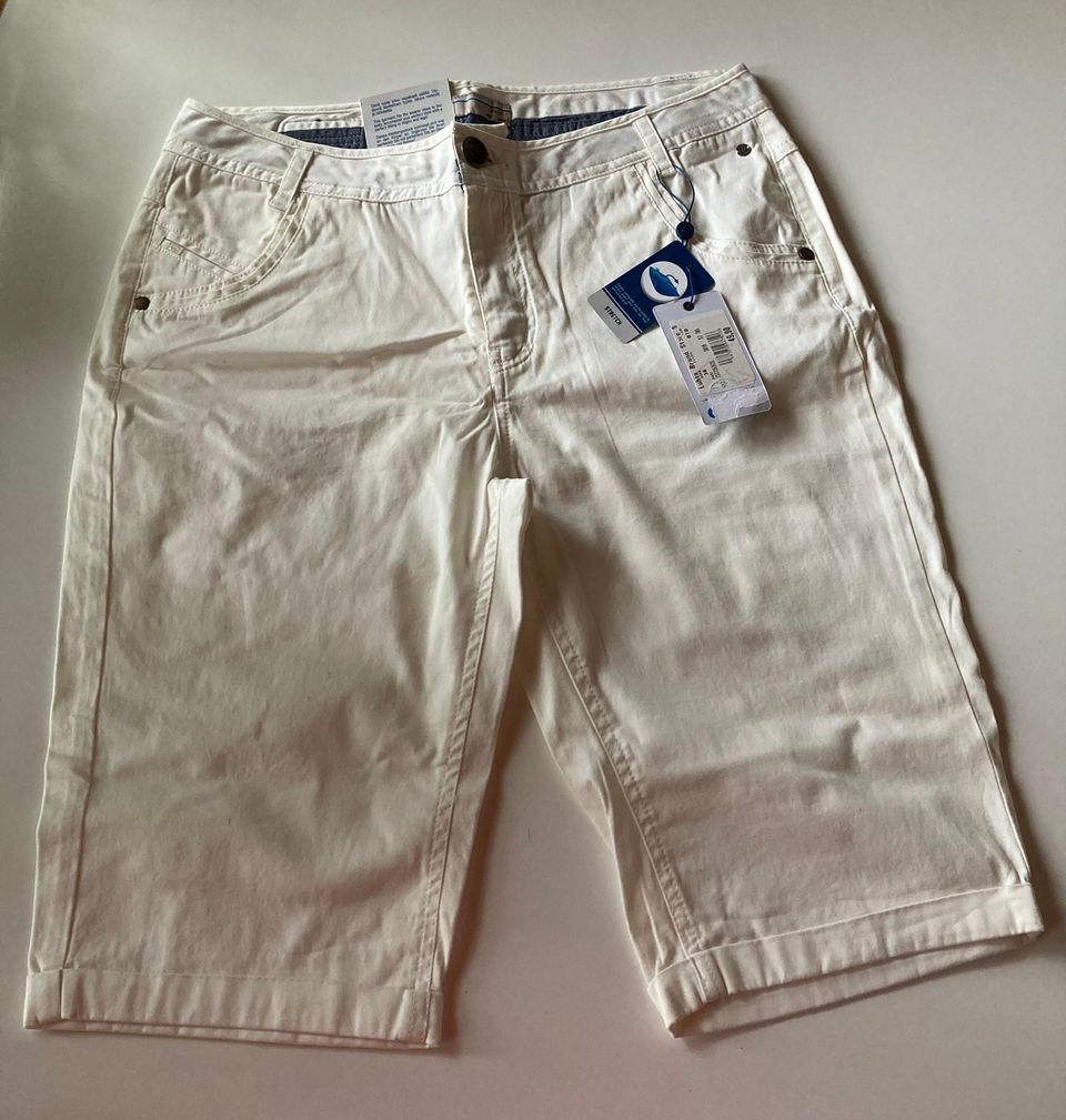 Luhta shortsit, uudet, valkoiset, 36