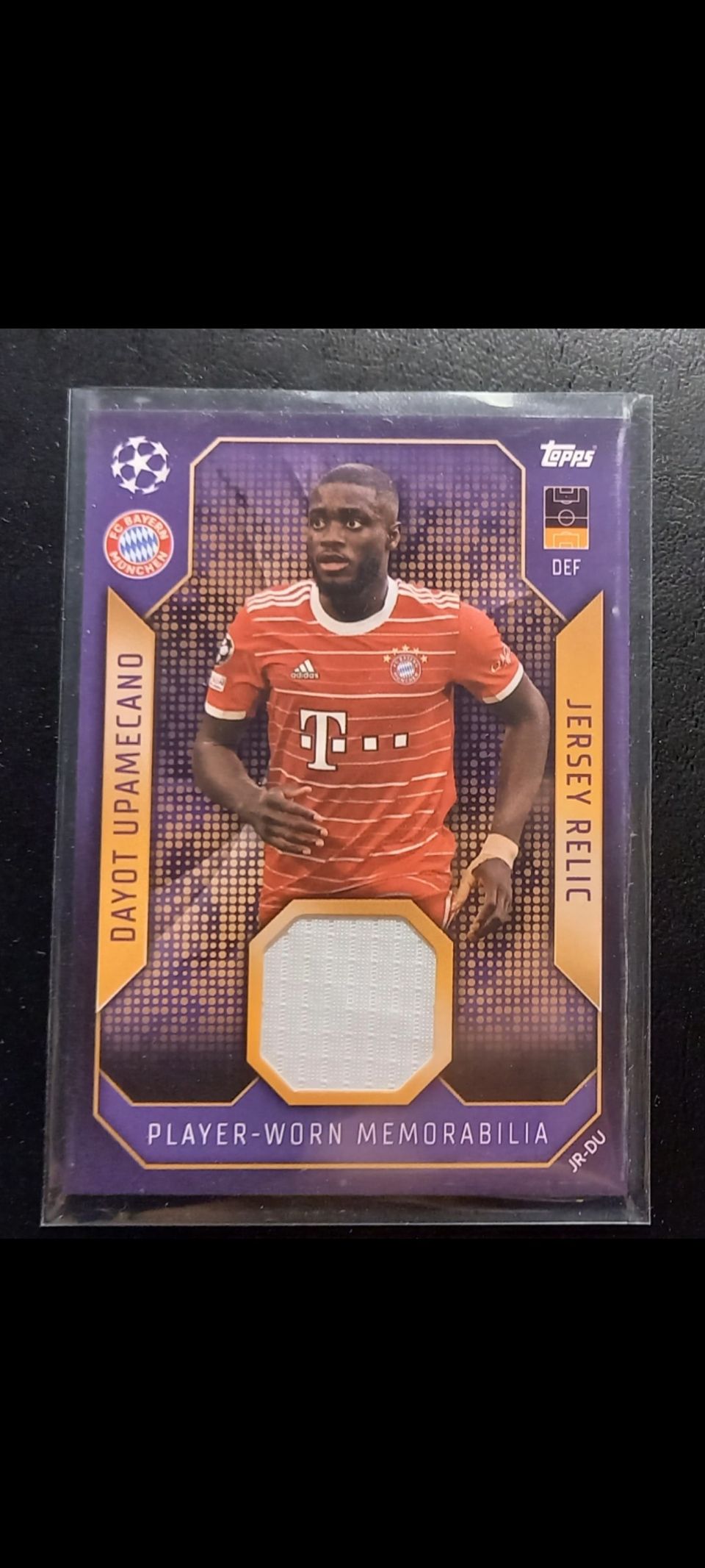 Match Attax jersey relic - Upamecano