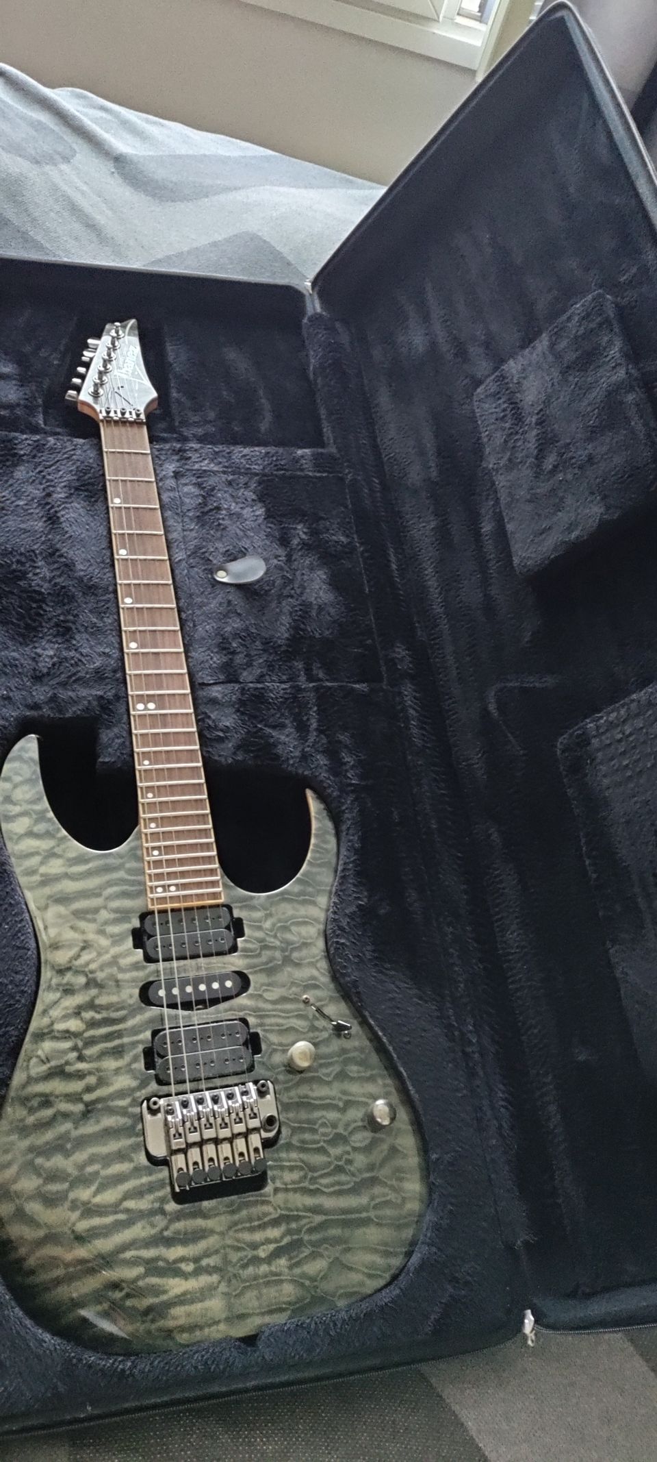 ibanez premium rg870 qmz