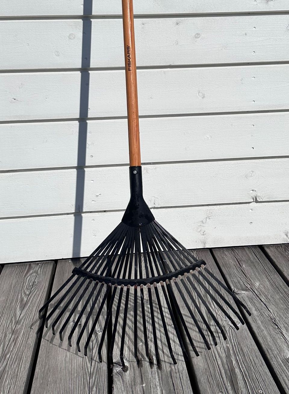 Fiskars Leaf Rake/Lehtiharava