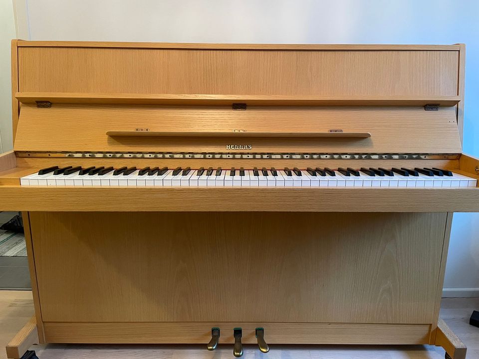 Hellas piano