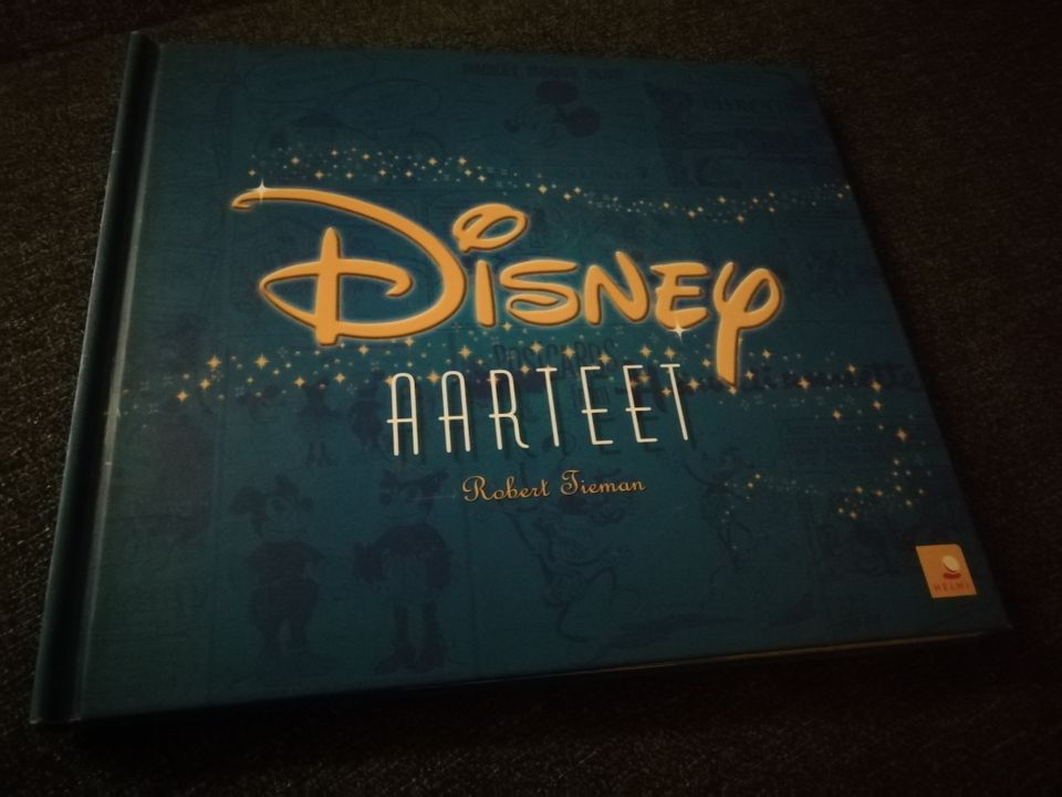 Disney Aarteet kirja