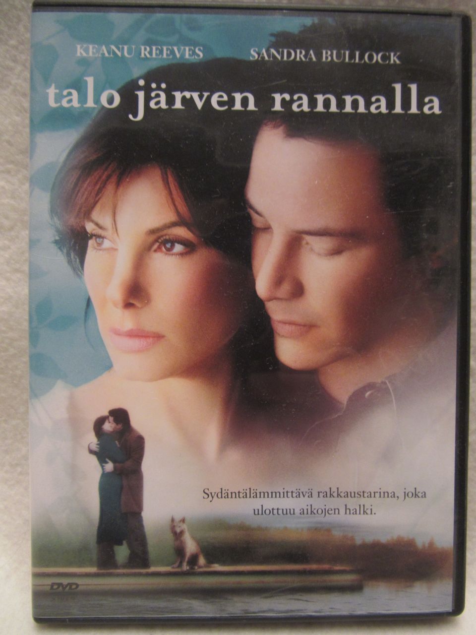 Talo järven rannalla dvd