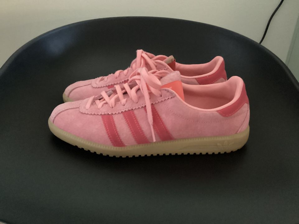 Adidas Bermuda BRMD pinkki 38,5