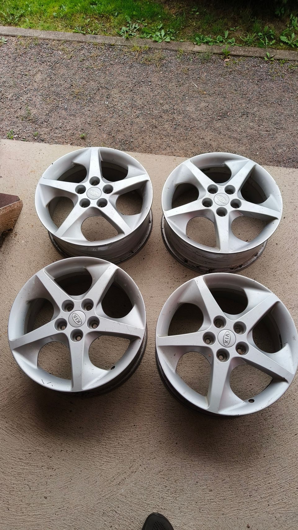 17x7 kia alut