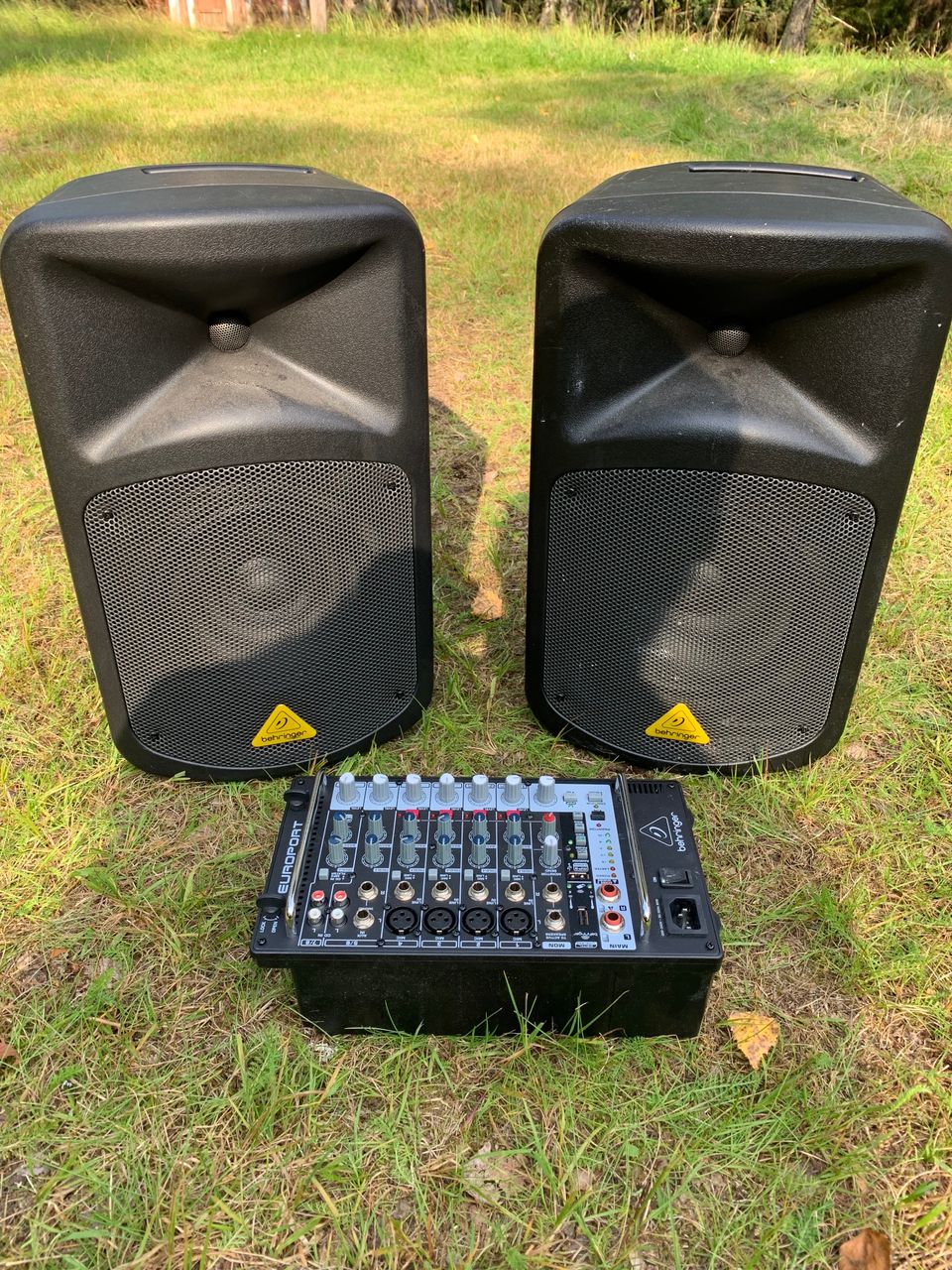 Behringer EPS500MP3 Compact Portable PA System