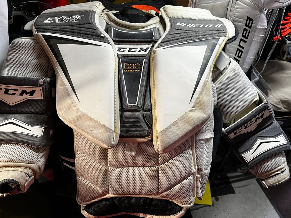 Maalivahdin käsivarsisuojat CCM Extreme Flex Shield 2 Pro