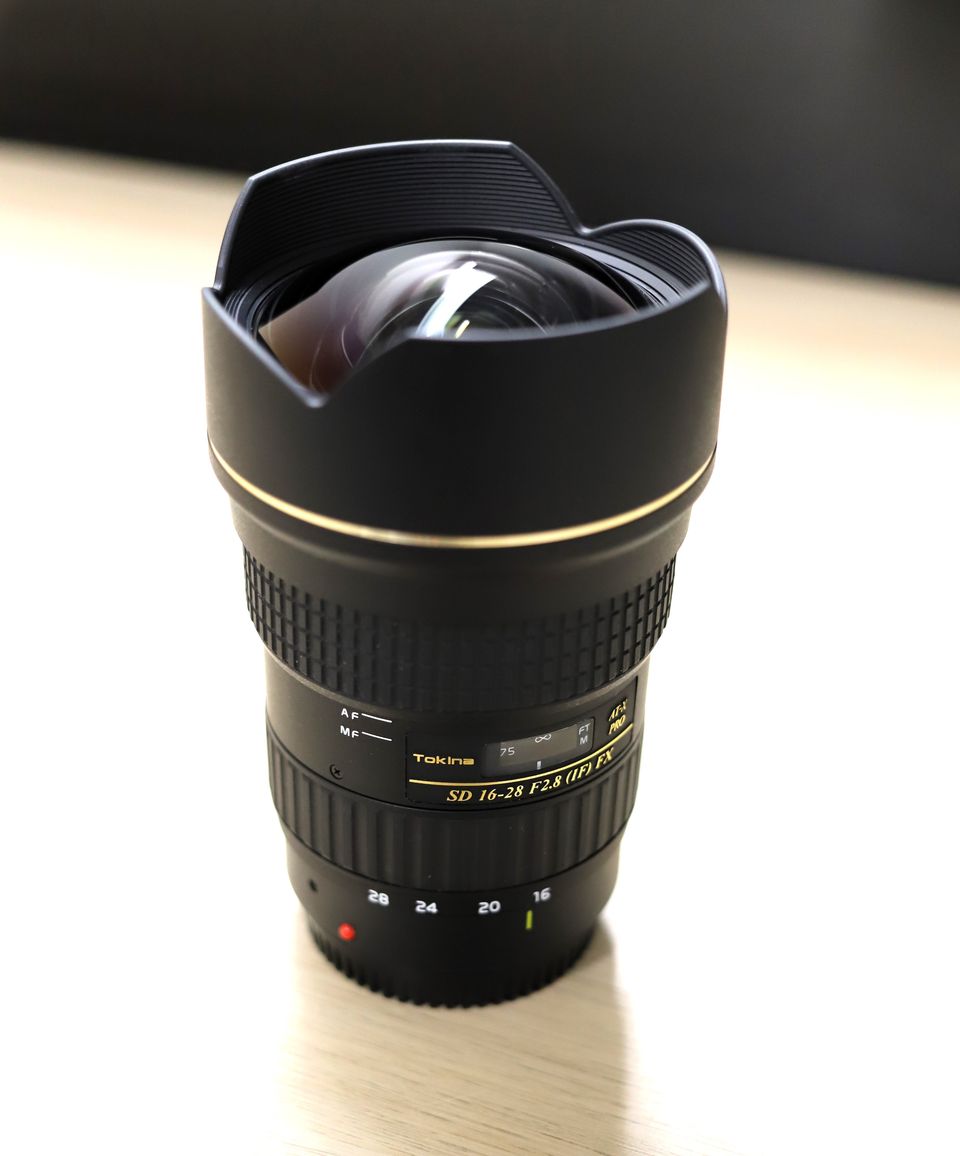 Tokina 16-28mm f/2.8 AT-X PRO IF FX Canon