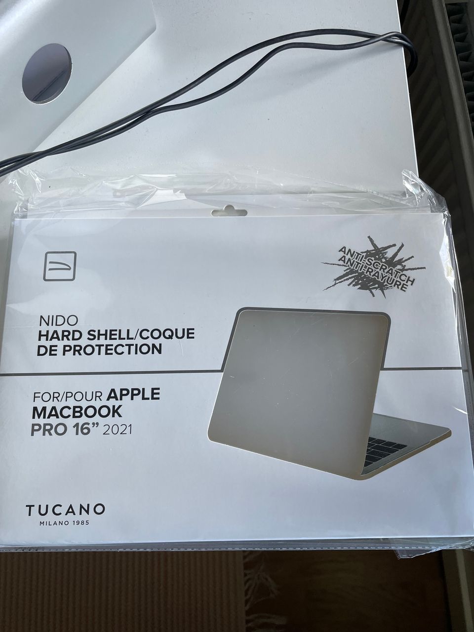 Apple Macbook  Hardshell Pro 16 suojakuori uusi