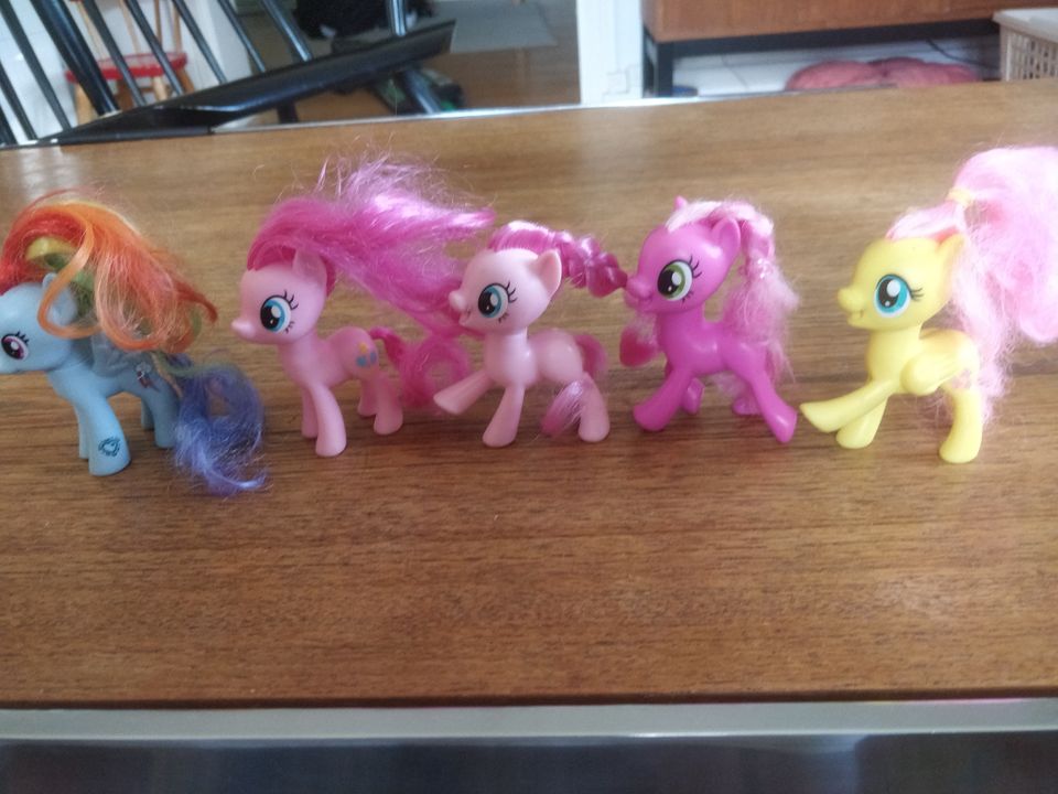 My little pony hahmo, figuuri x  5