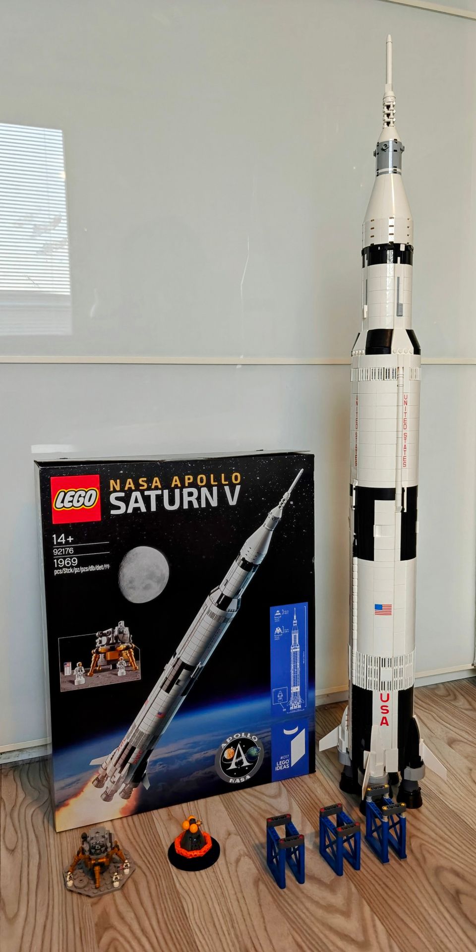 Lego 92176 Saturn V kuuraketti