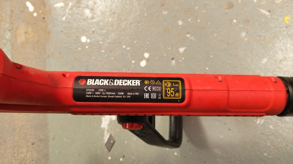 Black Decker verkkovirta trimmeri