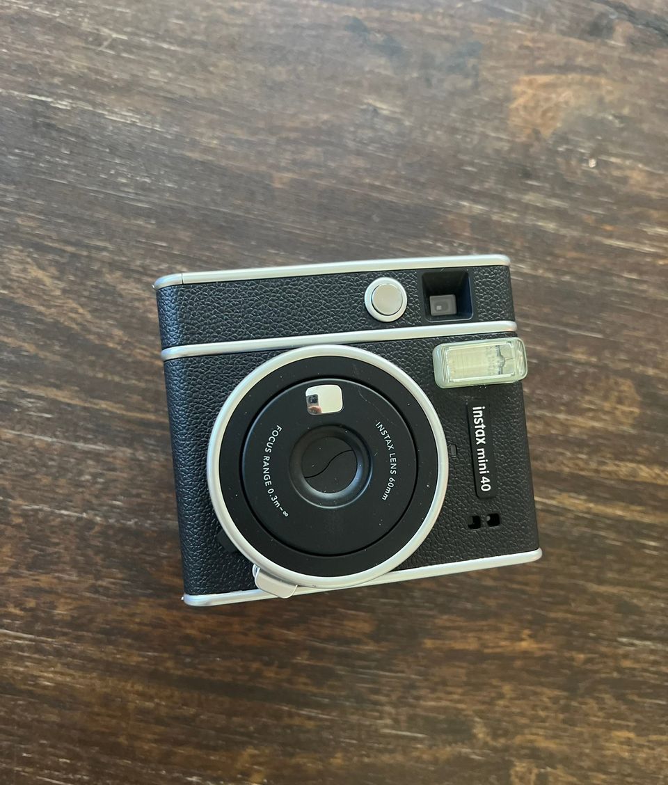 Fujifilm Instax Mini 40 polaroid kamera