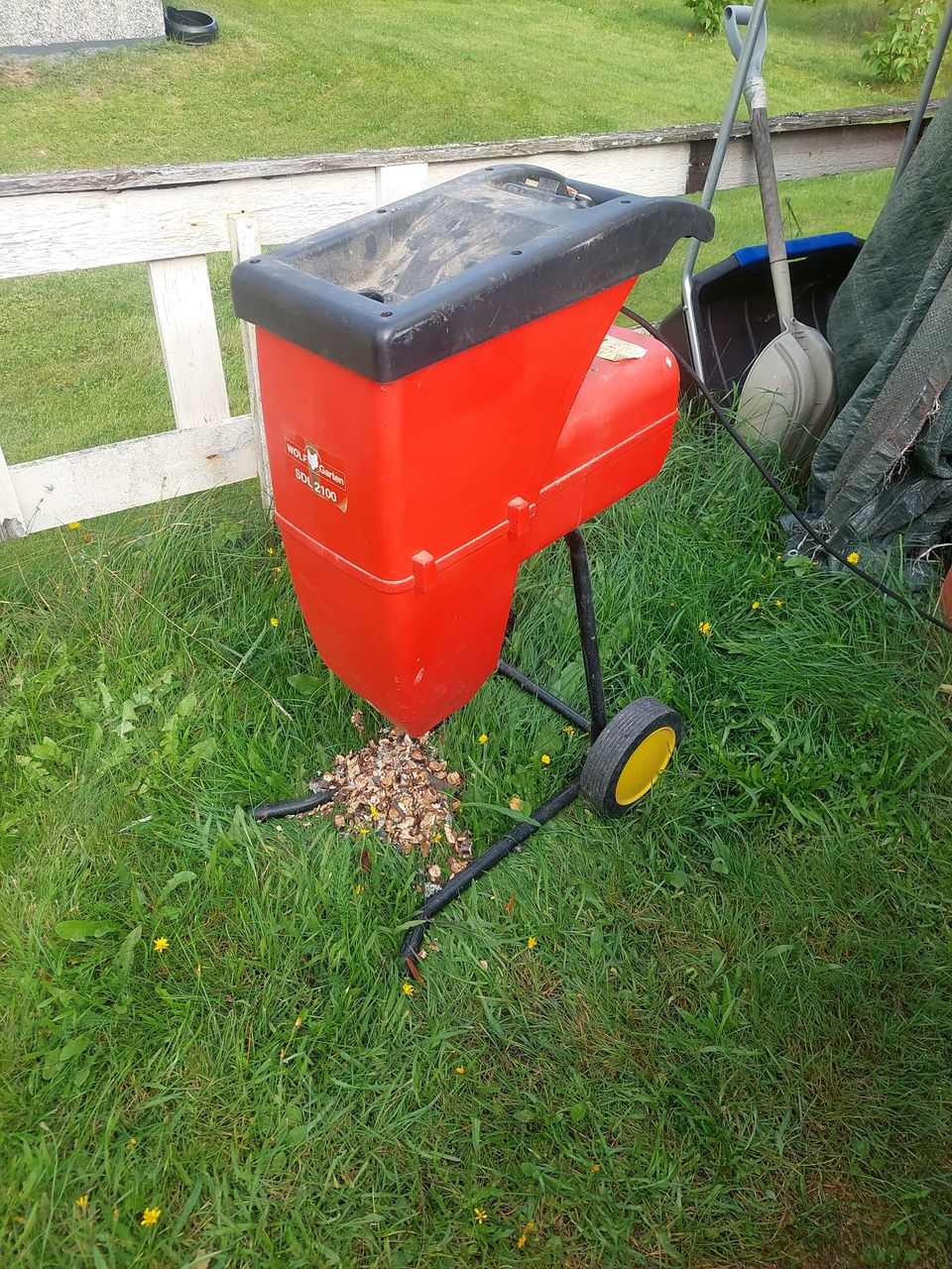 Myydään oksasilppuri hakkuri haketin