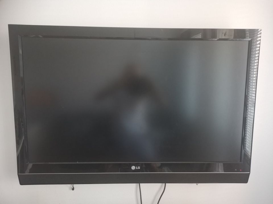 LG televisio