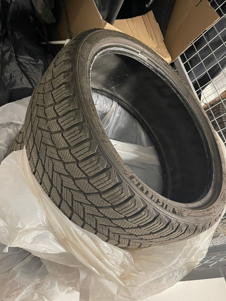 Michelin x-ice snow 19”