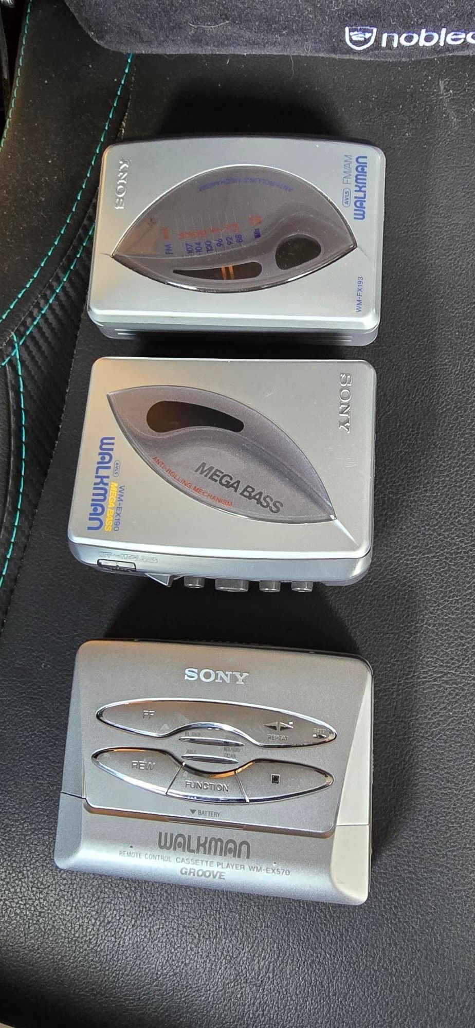 3 kpl Sony walkman ja philips