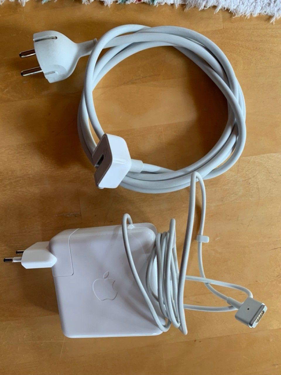 Apple laturi magsafe2 85W