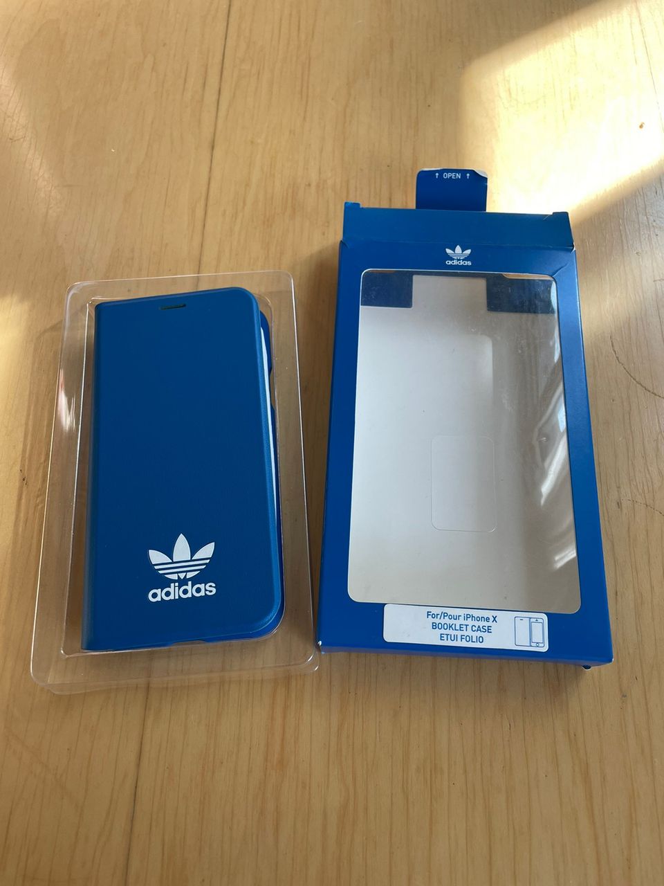 Adidas lompakkokotelo iPhone X / Xs