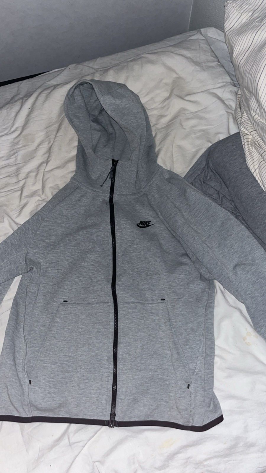 Old Season Nike Tech Fleece