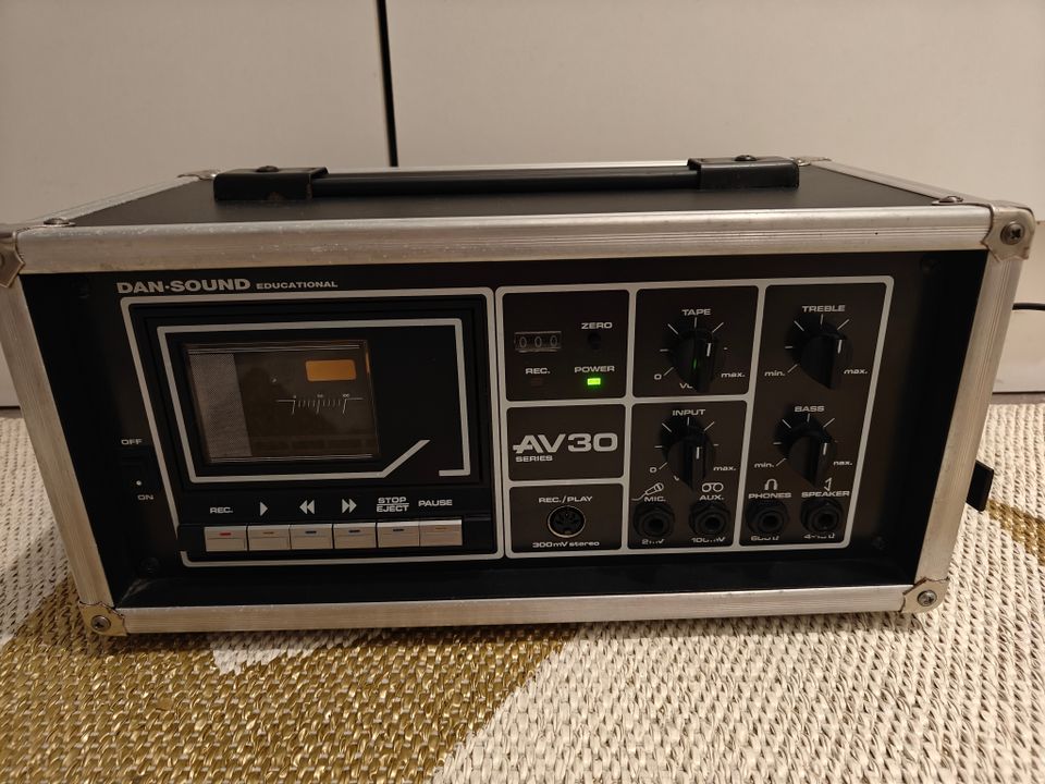 Dan-Sound Educational AV-30