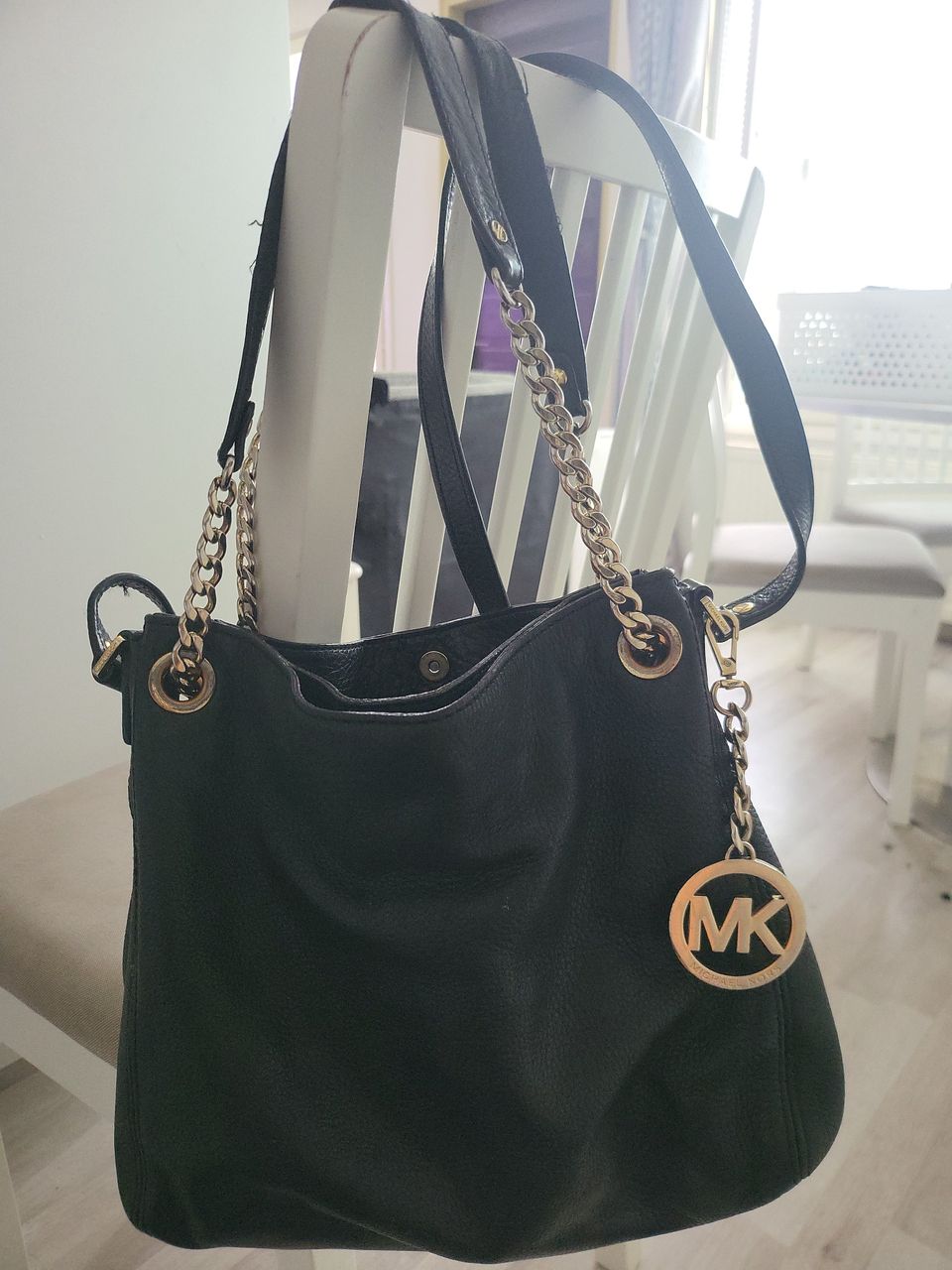 Michael Kors laukku