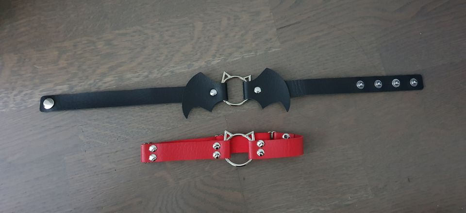 Choker ja jalkaharness