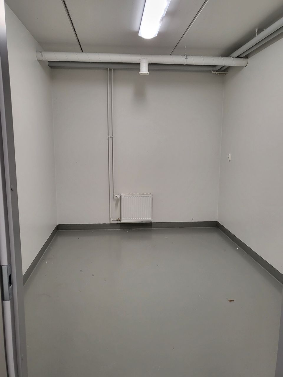 VUOKRATAAN 10,5 m2 varastohuone, Seinäjoki, heti vapaa