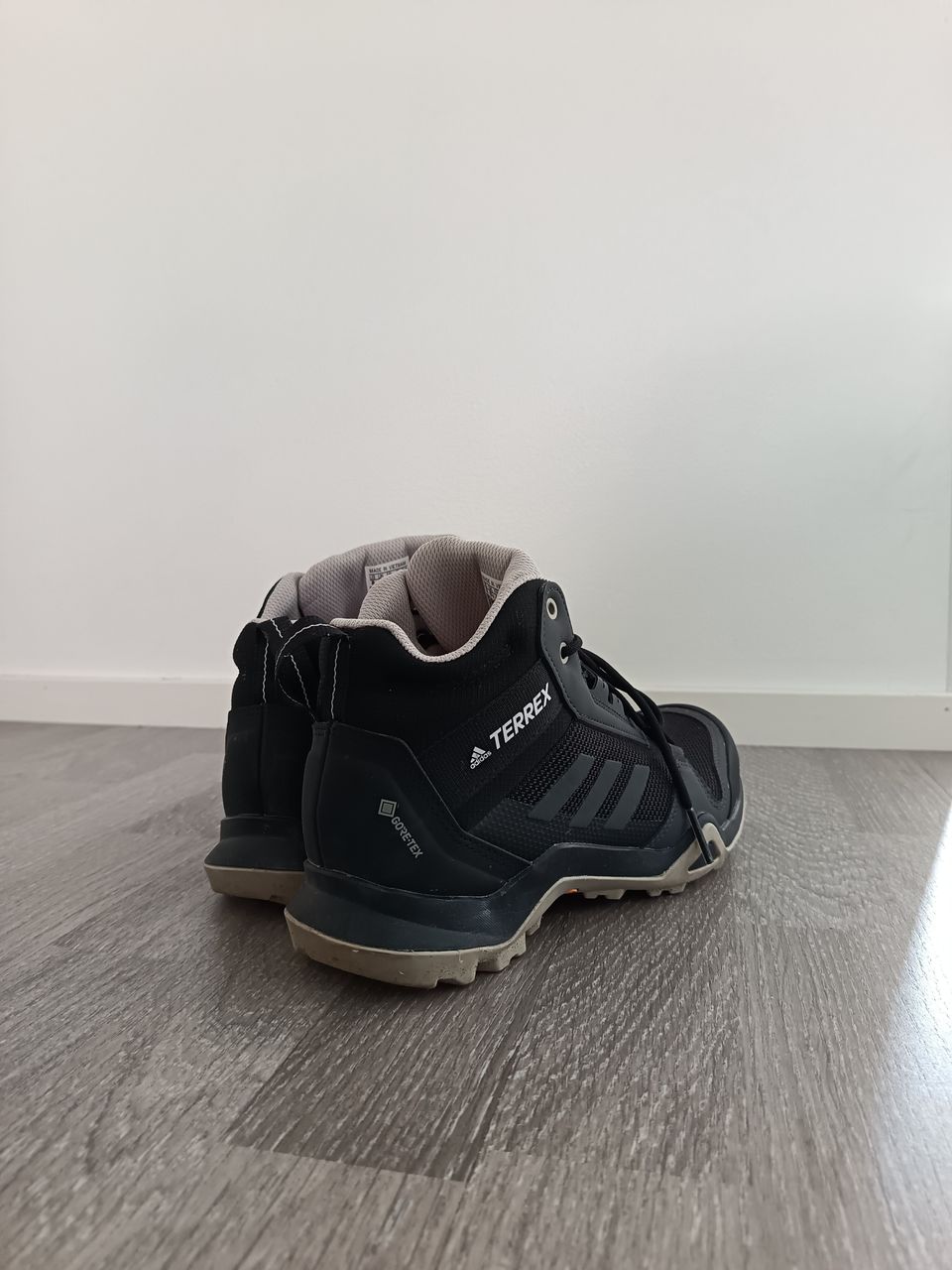 Vaelluskengät Adidas Terrex