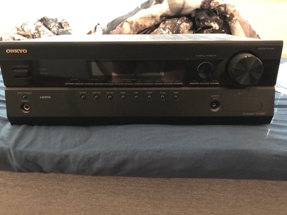 Onkyo HT-R380  5.1 vahvistin