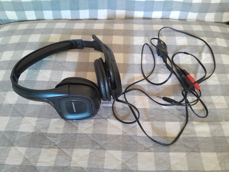 Plantronics multimediakuulokkeet