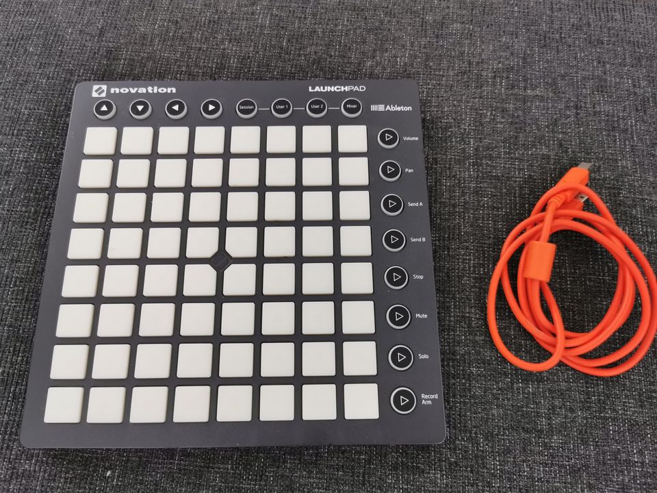 Novation launchpad mk2