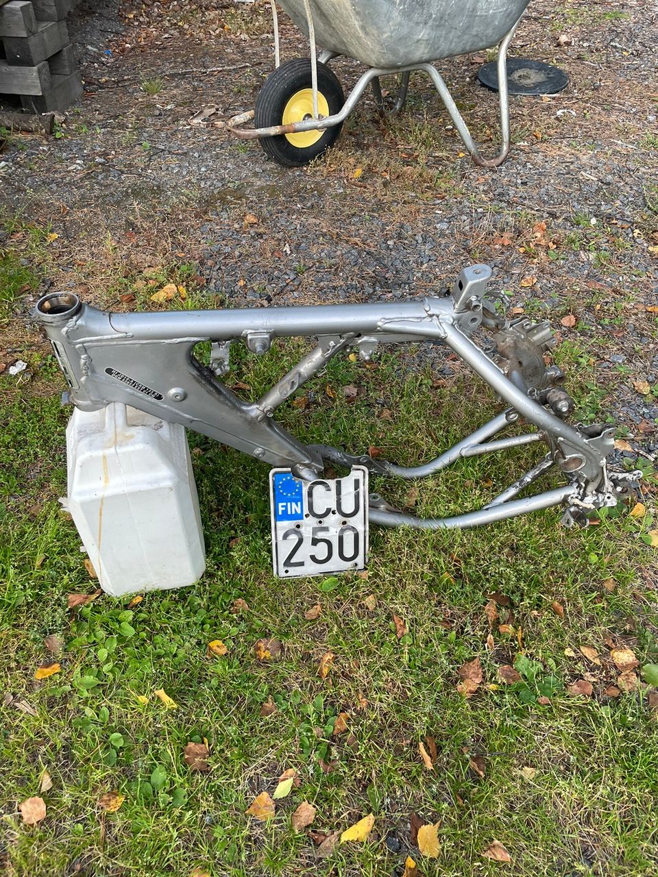 Honda Crm125 kilvellinen runko