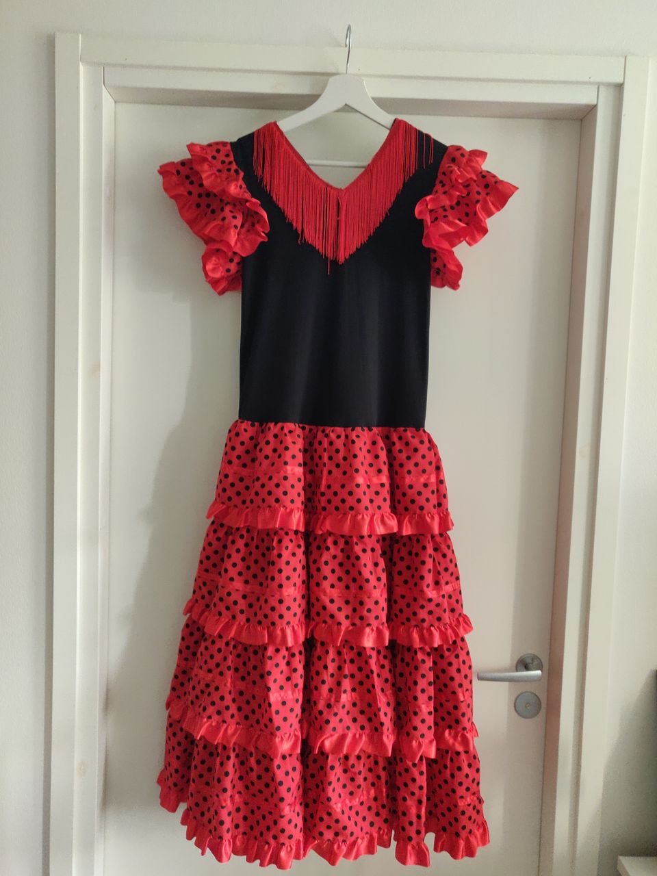 Espanjalainen flamenco mekko (S-M)