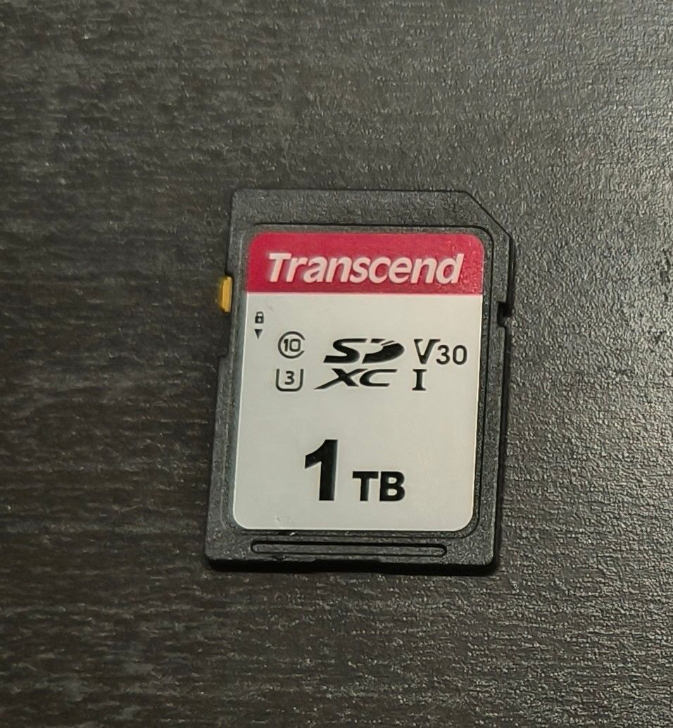 Transcend 300S 1TB SDXC muistikortti *KÄYTTÄMÄTÖN*