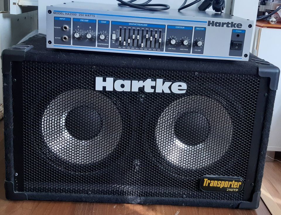 Hartke HA2500 nuppi ja Hartke 210TP kaappi