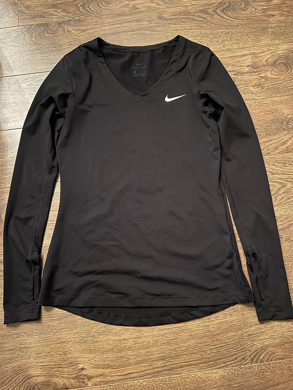 Nike urheilupaita koko M